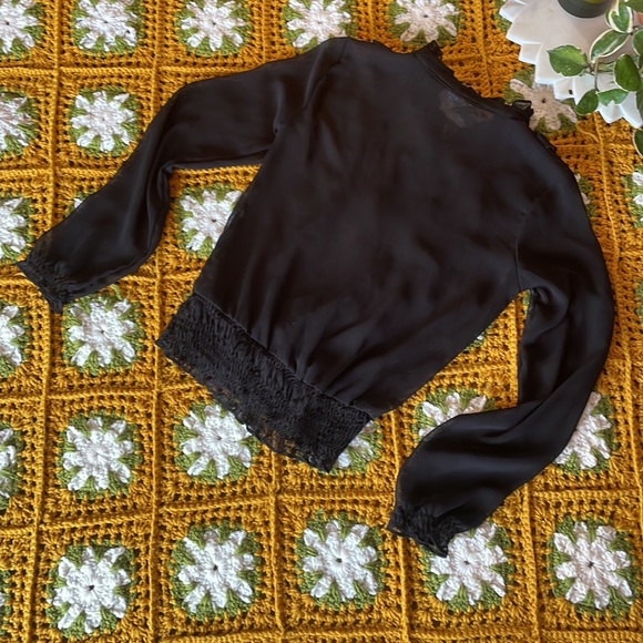 Gorgeous vintage sheer Isabella Rodrigues black button down - Picture 3 of 4